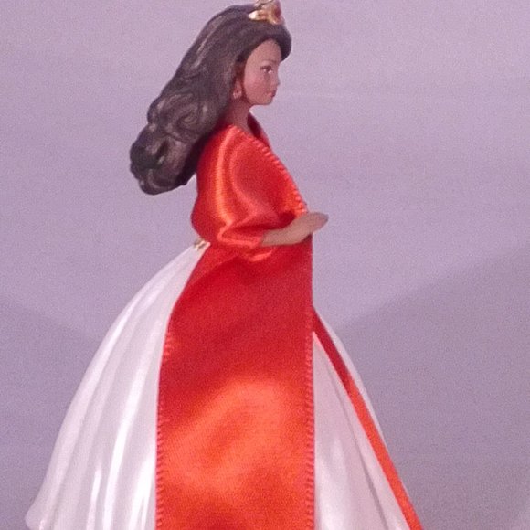 Barbie - Picture 2 of 7